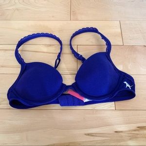 VS PINK t-shirt Demi bra